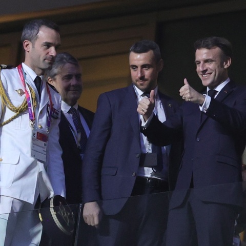 Ο Εμανουέλ Μακρόν στον τελικό του Μουντιάλ 2022 στο Κατάρ