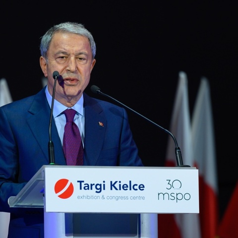 Ο υπουργός Άμυνας της Τουρκίας, Χουλουσί Ακάρ