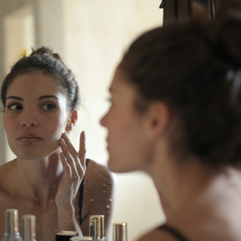 Νέα χρονιά: Οι καλύτερες συμβουλές για το δέρμα μας 