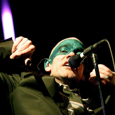 R.E.M. - Shiny Happy People: Το τραγούδι της ημέρας, Τετάρτη 4 Ιανουαρίου 2023, από τον Athens Voice 102.5