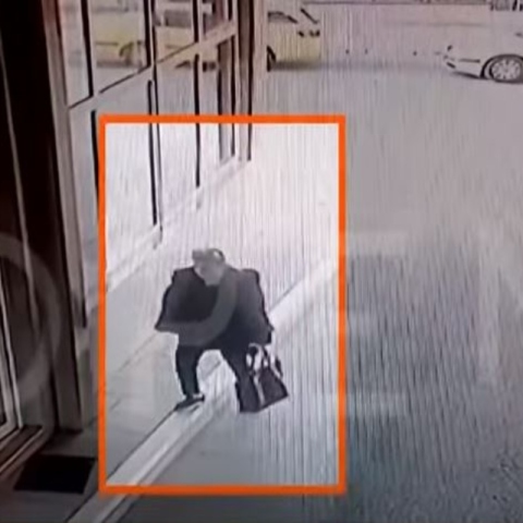 Οι κινήσεις της 29χρονης μητέρας από τη Βέροια σε βίντεο ντοκουμέντο