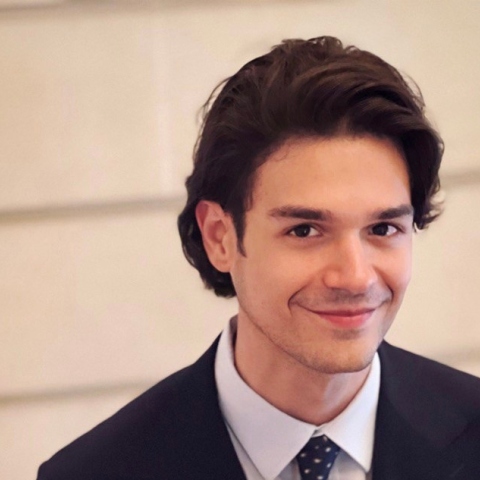 Ιωάννη Χουντής: Συνέντευξη με τον ιστορικό και συγγραφέα με αφορμή την έκδοση του βιβλίου του «Ο ρομαντισμός στην εξουσία» (εκδ. Αρμός) 