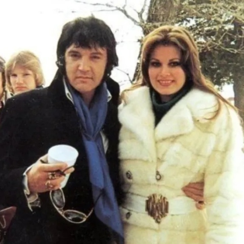 Νέες λεπτομέρειες για τον θάνατο του Elvis Presley