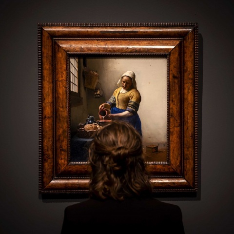 Η μεγαλύτερη έκθεση που έχει οργανωθεί για τον Γιοχάνες Βερμέερ ξεκινά τον Φεβρουάριο - 28 από τα 35 έργα του καλλιτέχνη μεταφέρονται στην ολλανδική πρωτεύουσα.