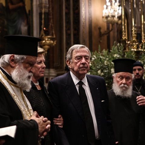Τέως βασιλιάς Κωνσταντίνος: Βουλευτές, υπουργοί και τα μέλη βασιλικών οικογενειών που θα παραβρεθούν στην κηδεία - Η δήλωση του πρωθυπουργού.