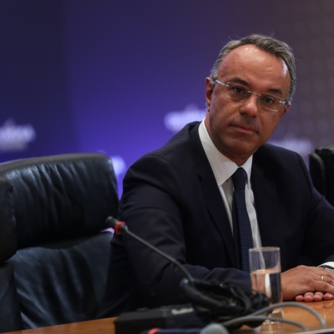 Χρήστος Σταϊκούρας: Ο υπουργός Οικονομικών περιέγραψε το σχέδιο της κυβέρνησης για την αύξηση του κατώτατου μισθού - Παράθυρο για νέα μέτρα κοινωνικής στήριξης.