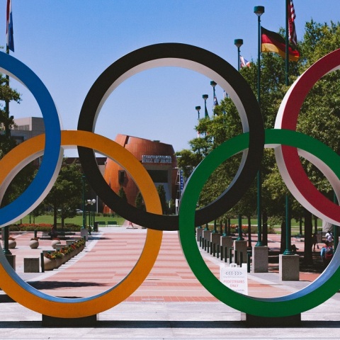 Οι Έλληνες Olympians εκπαιδεύουν τις νέες γενιές αθλητών - Παγκόσμιας εμβέλειας πρωτοπόρο πρόγραμμα αθλητικής ανάπτυξης ξεκινά από την Ελλάδα.