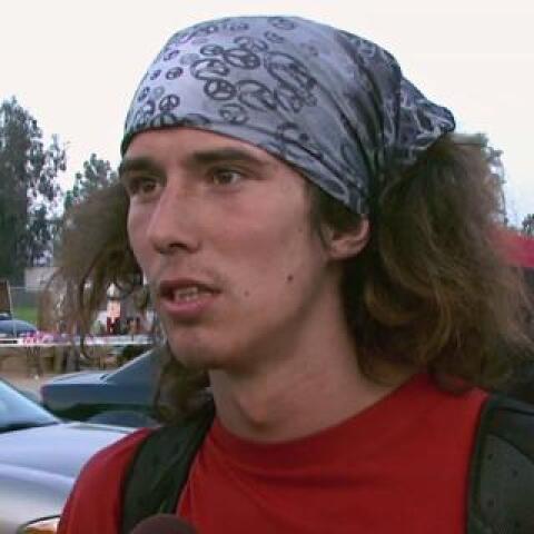 «Οτοστόπ με ένα τσεκούρι»: Το ντοκιμαντέρ του Netflix για την αλλόκοτη ιστορία του πλανόδιου με το τσεκούρι