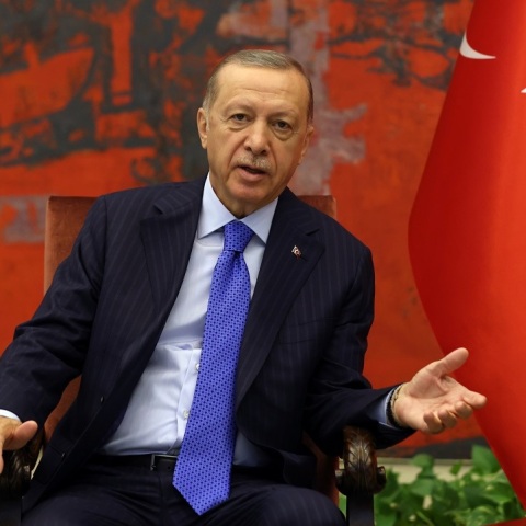 Ερντογάν: Η Ελλάδα παραβιάζει τη συνθήκη της Λωζάνης εξοπλίζοντας τα νησιά, δήλωσε ο Τούρκος πρόεδρος - Απειλές προς Μητσοτάκη και επίθεση σε Economist.