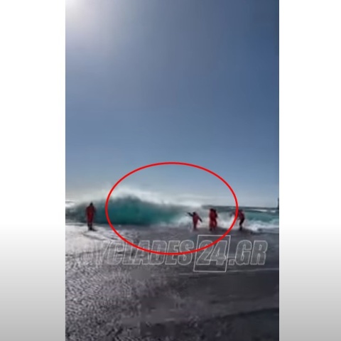 Κύμα ρίχνει καβοδέτες στην προβλήτα της Τήνου