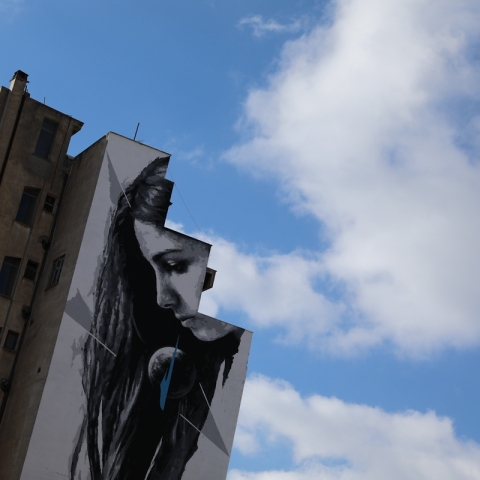 Οι θετικές και αρνητικές όψεις της Ελλάδας, και ο διαμετρικά αντίθετος τρόπος κατανόησης όσων συμβαίνουν στη χώρα.