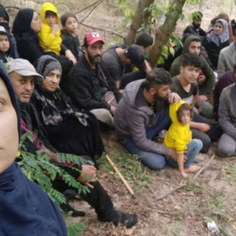 Οι πρόσφυγες σε νησίδα του Έβρου