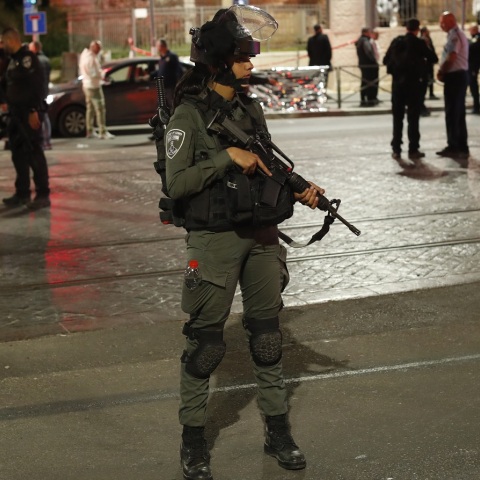 Πολύνεκρη επίθεση σε συναγωγή στην Ιερουσαλήμ: Η ανακοίνωση του υπουργείου Εξωτερικών για τη στοχοποίηση αμάχων την Παγκόσμια Ημέρα Μνήμης του Ολοκαυτώματος.