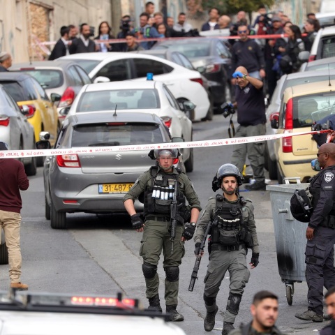 Δύο άνθρωποι τραυματίστηκαν  σε επίθεση με πυρά κοντά στην Παλαιά Πόλη της Ιερουσαλήμ - Τα πρώτα στοιχεία δείχνουν πως πρόκειται για τρομοκρατική επίθεση.