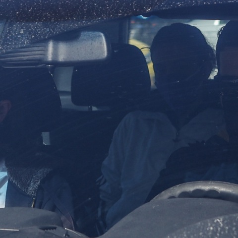 Κολωνός: Απεργία πείνας ξεκίνησε η μητέρα της 12χρονης - Οι αιχμές για την Αστυνομία και οι δηλώσεις της μέσα από τη φυλακή. 