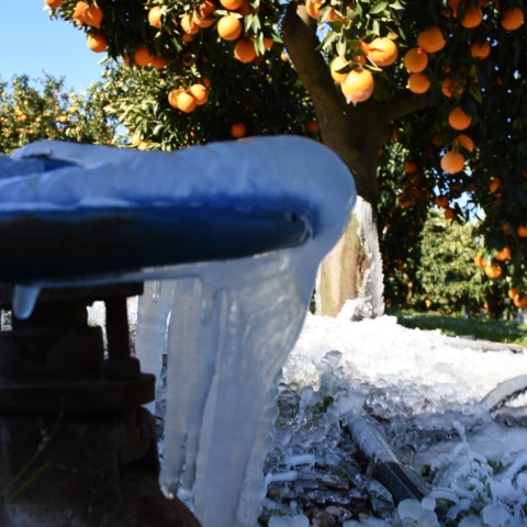 Πάγος σε βρύση