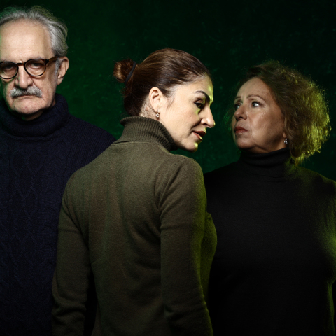 "Η Ράβδος" του Μαρκ Ρέιβενχιλλ σε σκηνοθεσία Γιώργου Σκεύα στο Αμφιθέατρο