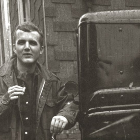 Russell Banks: Τα επιδραστικά μυθιστορήματα του Αμερικανού συγγραφέα που έφυγε από τη ζωή και οι μεταφορές του λογοτεχνικού του έργου στον κινηματογράφο.