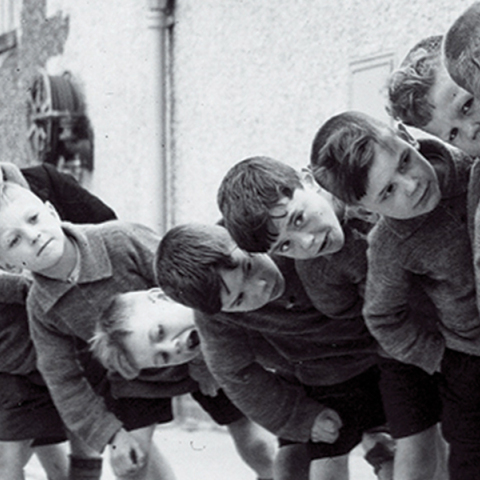 «Τα παιδιά της μεγάλης σιωπής» της Μάιρας Παπαθανασοπούλου, εκδ. Πατάκη