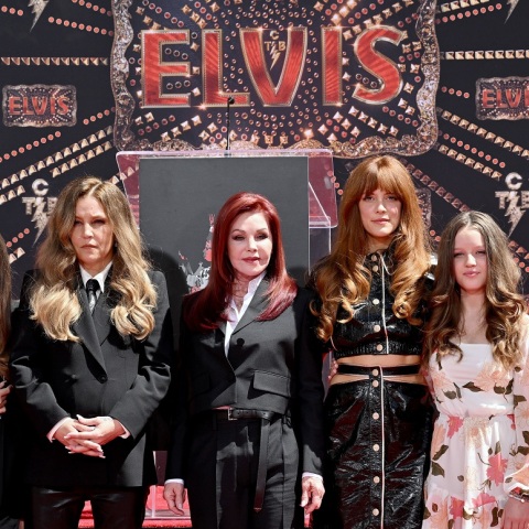 Λίζα Μαρί Πρίσλεϊ: Αμφισβητείται η εγκυρότητα της διαθήκης της - Γιατί οι θάνατοι διασήμων οδηγούν σε δικαστικά δράματα - Οι πολύκροτες περιπτώσεις.