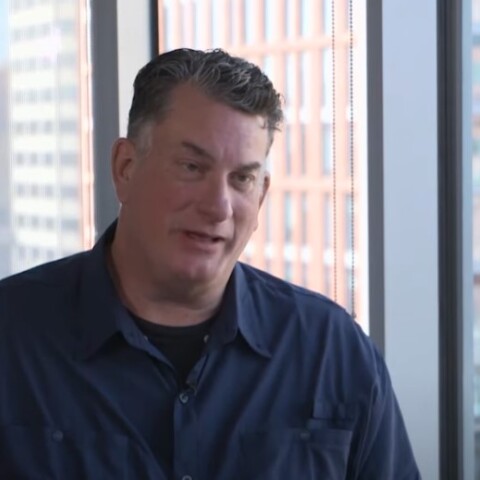 Ο πρώην δημοσιογράφος του ABC, James Gordon Meek