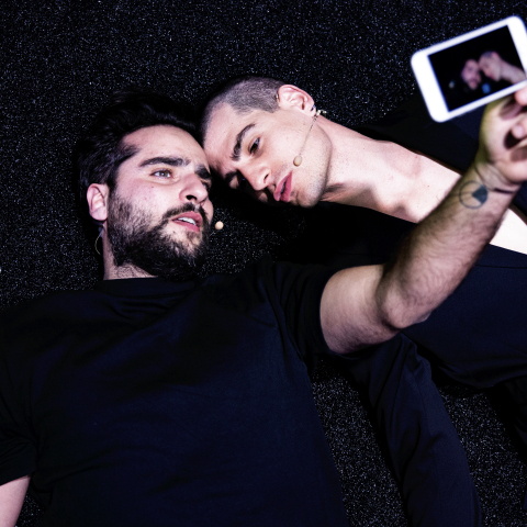 Ο Κωνσταντίνος Μπιμπής και ο Κωνσταντίνος Γεωργόπουλος στο «Πεταλούδες στο στομάχι»