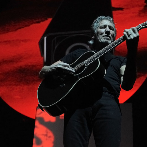 Γιατί κύριε Roger Waters;