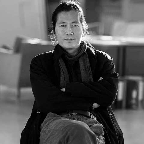 «Η κοινωνία της παρηγοριάς: ο πόνος σήμερα» - Το βιβλίο του Μπιουνγκ-Τσουλ Χαν και η φιλοσοφική προσέγγιση για την αντίληψη του πόνου στις σύγχρονες κοινωνίες