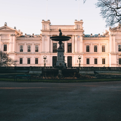 Πώς η woke κουλτούρα έχει επιβάλει διακρίσεις στα πανεπιστήμια της Σουηδίας