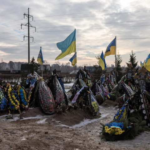 Πόλεμος στην Ουκρανία - Νεκροί σε σημείο όπου έχουν ταφεί