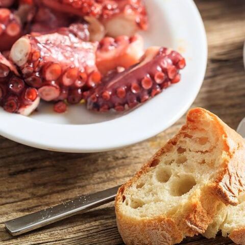 6 ελληνικά αποστάγματα για την Καθαρά Δευτέρα