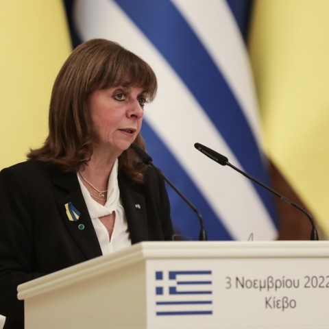 Κατερίνα Σακελλαροπούλου: Μήνυμα αλληλεγγύης προς την Ουκρανία από την Πρόεδρο της Δημοκρατίας, με αφορμή τη συμπλήρωση ενός χρόνου από τη ρωσική εισβολή.