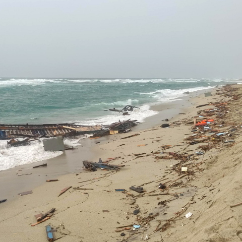 Ιταλία: Τουλάχιστον 33 οι νεκροί μετανάστες από το ναυάγιο πλεούμενου σε μικρή απόσταση από τις ακτές της Καλαβρίας - Ανάμεσά τους ένα νεογέννητο μωρό.