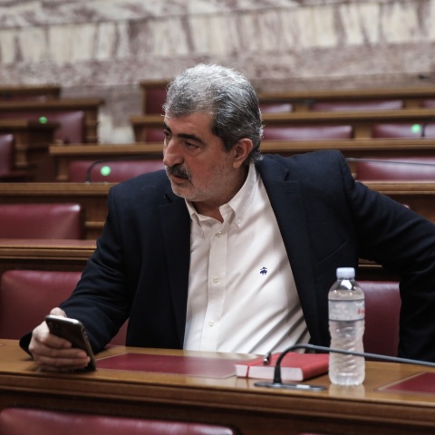 Ένωση Δικαστών και Εισαγγελέων: Οι δημόσιες απειλές του Παύλου Πολάκη συνιστούν πλήγμα στο πολίτευμα της χώρας - Σοκαριστικές οι εικόνες επικηρυγμένων προσώπων.