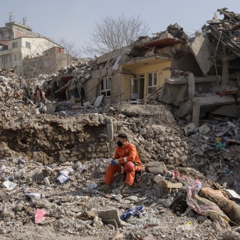 Tο podcast «Οι Κυριακές του Κόσμου» με τον Νίκο Παναγιώτου και τον Χρήστο Α. Φραγκονικολόπουλο - Η επόμενη μέρα στην Τουρκία και η διπλωματία των σεισμών