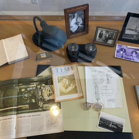 Το μεγάλο πείραμα στο Lawrence Berkeley National Laboratory, η σκοτεινή ενέργεια, και το CERN: Ο καθηγητής Σωματιδιακής Φυσικής Χρήστος Τουραμάνης μιλάει στην ATHENS VOICE.