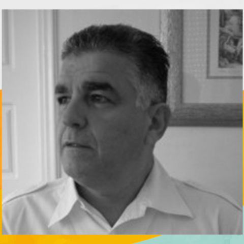 Γιάννης Κατσαρός