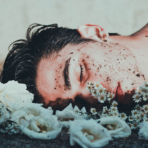 Η τραυματισμένη τρυφερότητα των αγοριών