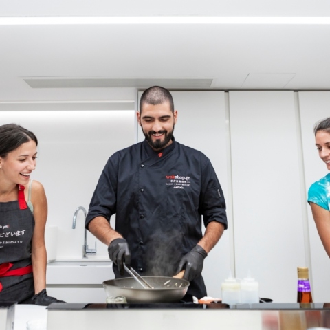 Learn to Wok: μαθήματα ασιατικής μαγειρικής στην κουζίνα των Wok shop