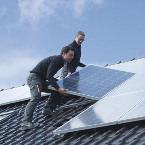 Φωτοβολταϊκά στη στέγη