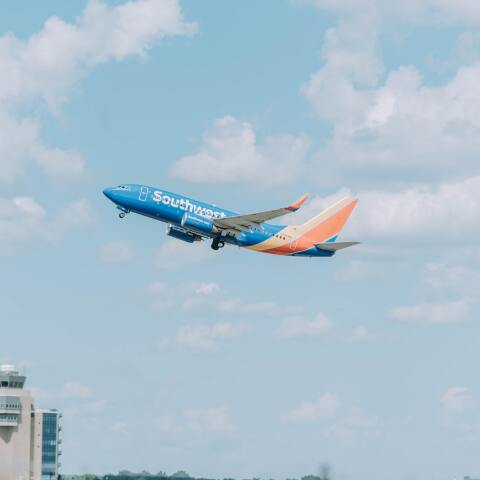 samantha-gades-xwklny0abo8-unsplash