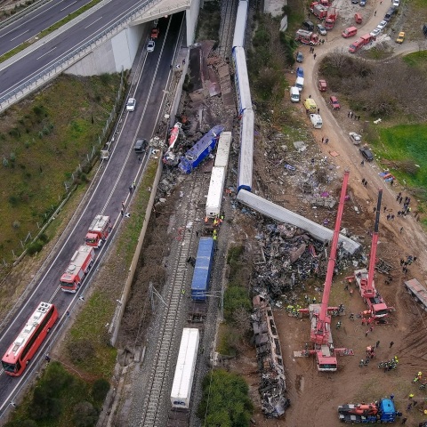 Τέμπη: Τι είπε στην απολογία του ο σταθμάρχης – Οι κρίσιμες συνομιλίες το μοιραίο βράδυ