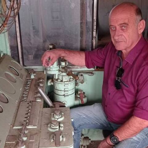 Ο μηχανοδηγός του επιβατικού τρένου, Γιώργος Κουτσούμπας