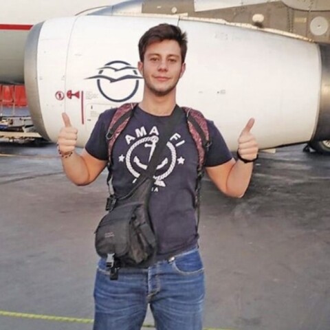 O 20χρονος επιζών του πρώτου βαγονιού από το σιδηροδρομικό δυστύχημα στα Τέμπη