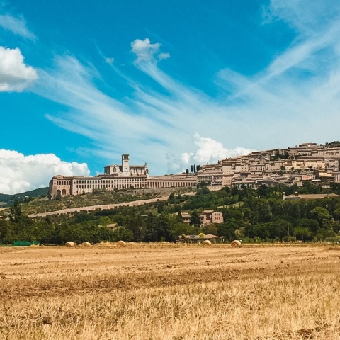 Σεισμός 4,4 Ρίχτερ έπληξε την κεντρική Ιταλία - Στους δρόμους οι κάτοικοι - Οι πρώτες εκτιμήσεις του Ευρωμεσογειακού Σεισμολογικού Κέντρου.