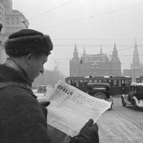 Σαν σήμερα 14 Μαρτίου1992: Αναστέλλεται η έκδοση της εφημερίδας Pravda, επίσημου οργάνου του Κομμουνιστικού Κόμματος της Σοβιετικής Ένωσης από το 1918.
