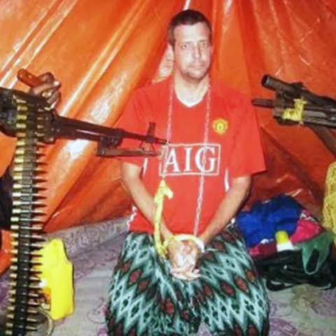 ΗΠΑ: Ποινές ισοβίων αντιμετωπίζουν δυο άνδρες για την αιχμαλωσία του δημοσιογράφου Michael Scott Moore 