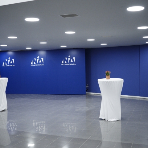 Ο Μάνος Βουλαρίνος σχολιάζει τη συζήτηση για τη συμμετοχή ή όχι του Κώστα Αχ. Καραμανλή στα ψηφοδέλτια της Νέας Δημοκρατίας για τις εθνικές εκλογές.