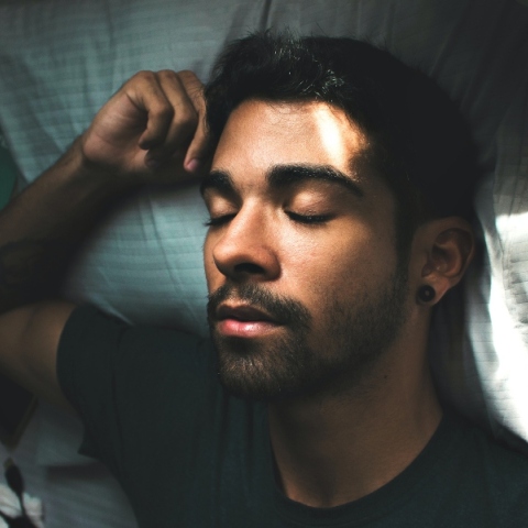 άνδρας που κοιμάται 