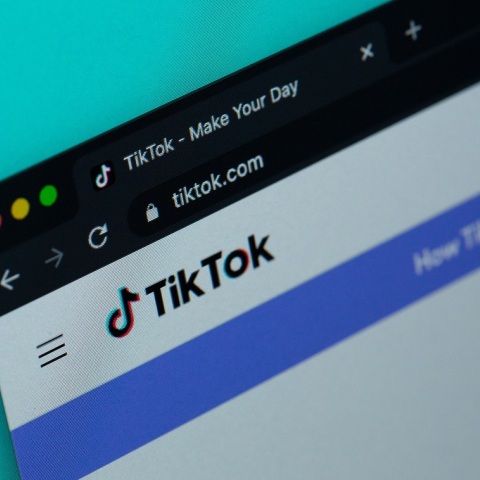 Οι ΗΠΑ απειλούν να απαγορεύσουν το TikTok εν μέσω ανησυχιών ότι τα δεδομένα χρηστών θα μπορούσαν να διαβιβαστούν στην κυβέρνηση της Κίνας.
